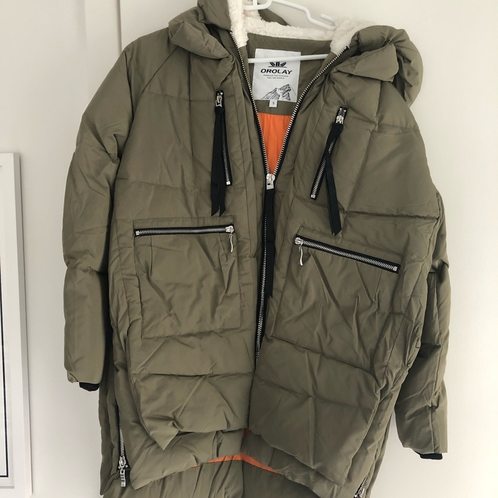 Orolay Women’s Thickened Down Jacket